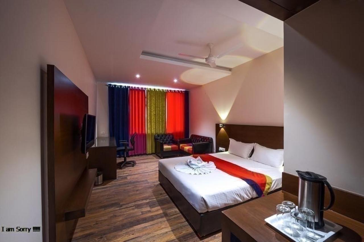Hotel Atharva Ujjain Exterior foto
