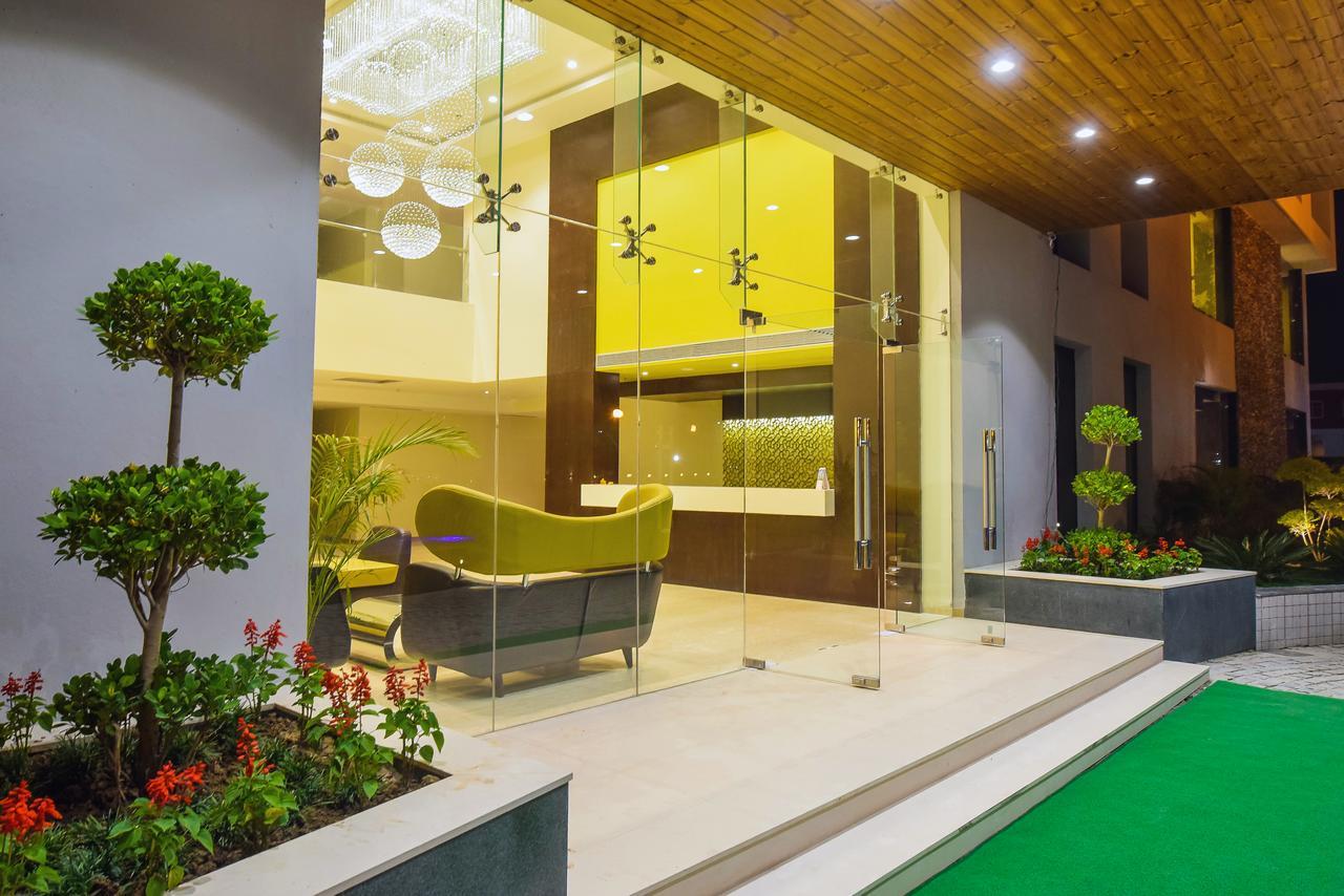 Hotel Atharva Ujjain Exterior foto